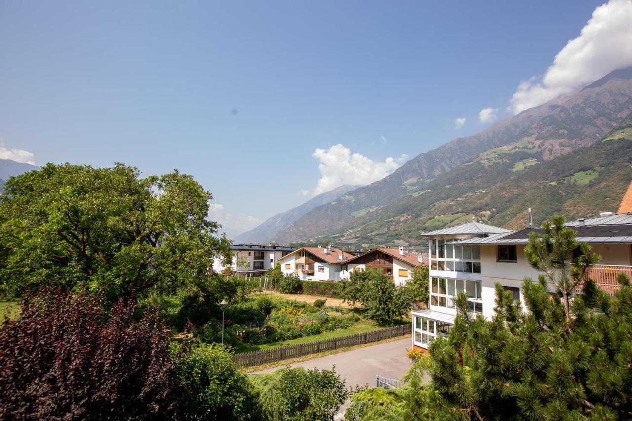 Mayr Apartments Plaus Luaran gambar