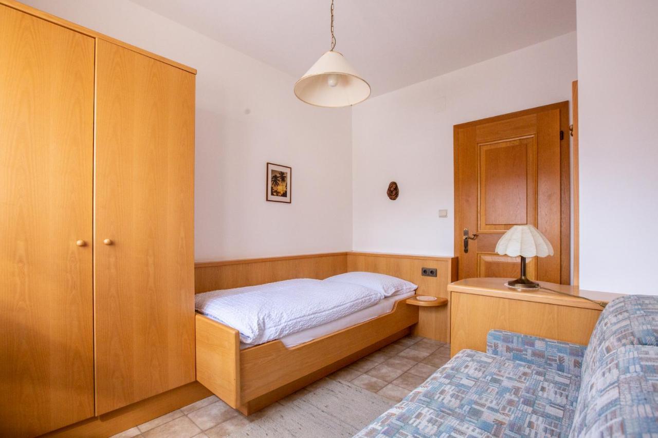 Mayr Apartments Plaus Luaran gambar